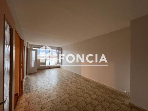 Location Appartement 3 pièces 63 m² - 4 RUE PROFESSEUR CALMETTE Firminy 42700