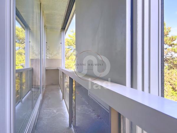 Boulogne-Billancourt (92100) BOULOGNE - Quartier Parchamp - Albert Kahn - GRAND STUDIO EN DERNIER ETAGE EN BON ETAT - RESIDENCE DE STANDING