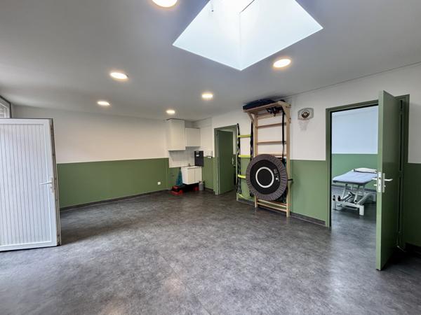 Immeuble
        
        - 221 m² 232 000 € *