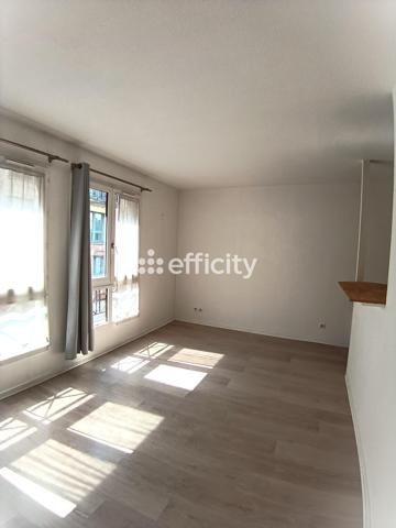 Appartement
         2 pièces
        - 33 m² 179 000 € *