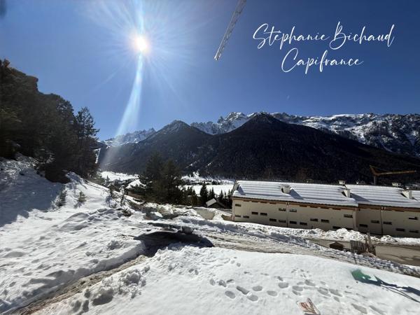 Terrain à vendre de 408,00 m² CEILLAC (05)