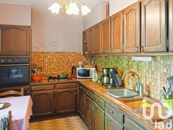 Maison 4 pièces de 105 m² à Cressensac (46600)