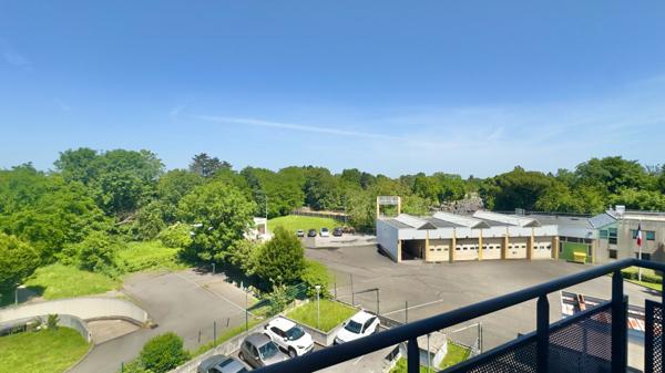 CENTRE VILLE -  F2 BALCON et PARKING, VENDU LOUÉ