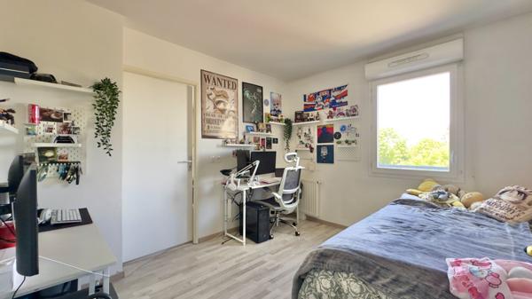 CENTRE VILLE -  F2 BALCON et PARKING, VENDU LOUÉ
