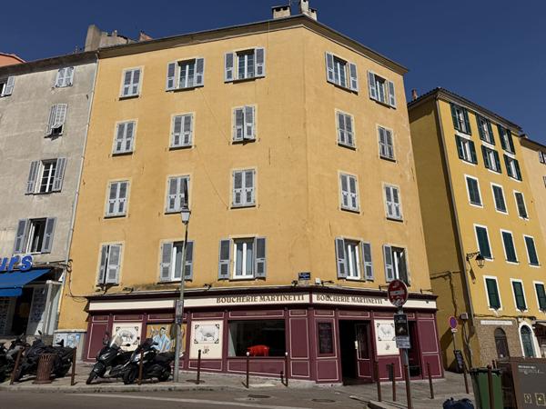 À VENDRE TYPE 3  20000 AJACCIO - HYPER CENTRE