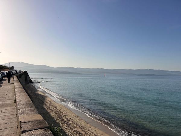 À VENDRE TYPE 3  20000 AJACCIO - HYPER CENTRE