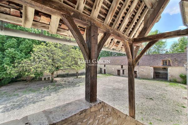 A Vendre - Bourgogne - Auxerre- Chablis 89 - Logis du XVIème siècle -Idéal projet évènementiel-