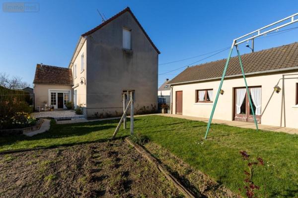 Maison à vendre à Connerré dans la Sarthe (72160), ref : 72033-259