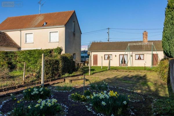 Maison à vendre à Connerré dans la Sarthe (72160), ref : 72033-259