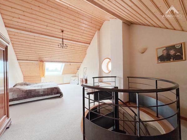 Saint-Jean-de-Gonville (01630) Maison 12 Pièces 392 m2