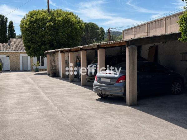 Maison
         6 pièces
        - 190 m² 675 000 € *