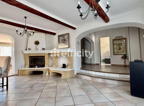 Maison
         6 pièces
        - 190 m² 675 000 € *