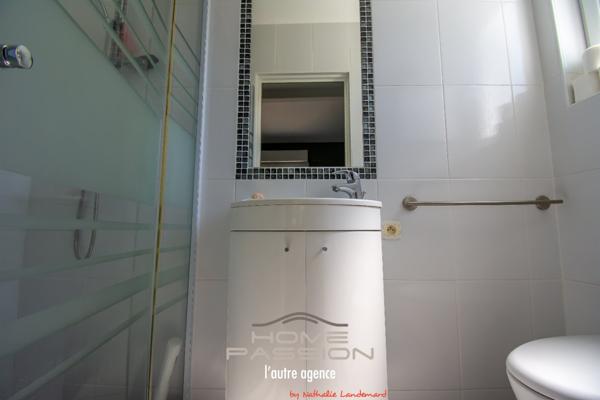 Maison
                                                                                                                                                                                                                                                                                                                        5 pièce(s)                                                                                                                                                                                                          4 chambre(s)                                                                                                                                                                                                          175  m²