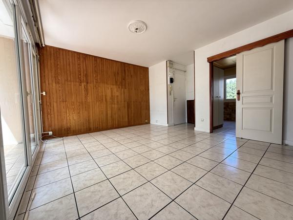 Appartement
                                                                                                                                                                                                                                                                                                                        4 pièce(s)                                                                                                                                                                                                          2 chambre(s)                                                                                                                                                                                                          67.67  m²