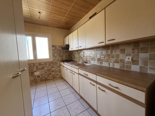 Appartement
                                                                                                                                                                                                                                                                                                                        4 pièce(s)                                                                                                                                                                                                          2 chambre(s)                                                                                                                                                                                                          67.67  m²