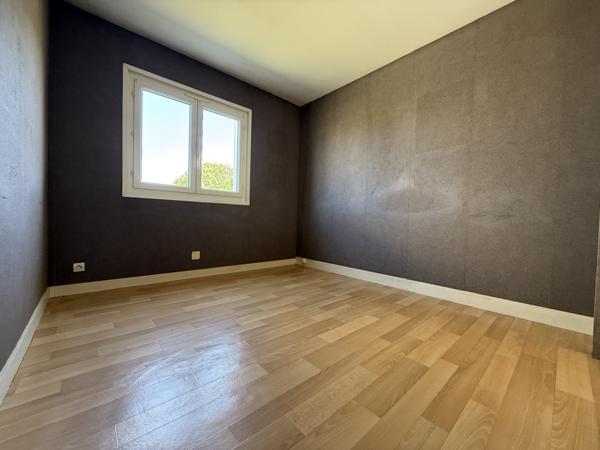 Appartement
                                                                                                                                                                                                                                                                                                                        4 pièce(s)                                                                                                                                                                                                          2 chambre(s)                                                                                                                                                                                                          67.67  m²