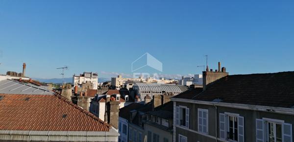 LOCATION PAU CENTRE : Appartement meublé T3 bis de 75 m²