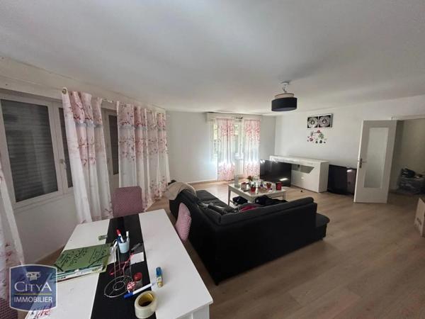 Appartement à louer 4 pièces 110m²