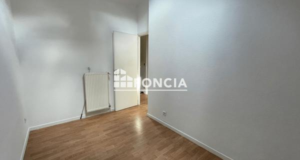 Location Appartement 4 pièces 68.16 m² - Trévoux 01600