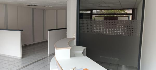 St Cyrice - LOCAL COMMERCIAL - en RDC  - 70 m² environ