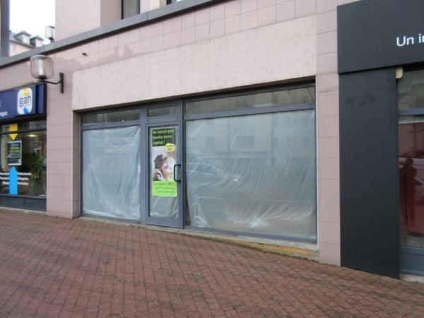 St Cyrice - LOCAL COMMERCIAL - en RDC  - 70 m² environ