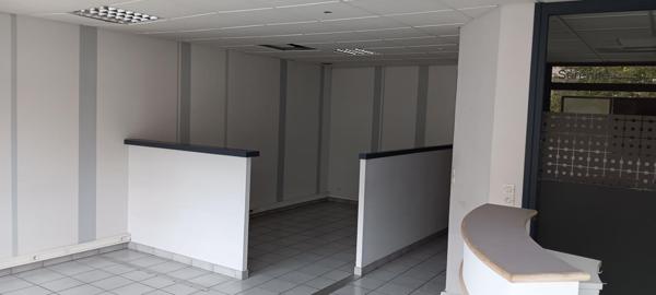 St Cyrice - LOCAL COMMERCIAL - en RDC  - 70 m² environ