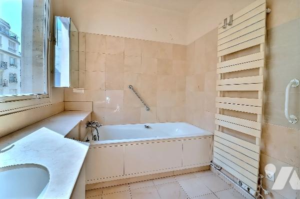 Paris 15e - Suffren / Champ-de-Mars - Appartement familial