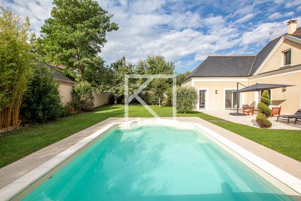 Villa de standing avec grand garage, aux prestations irréprochables