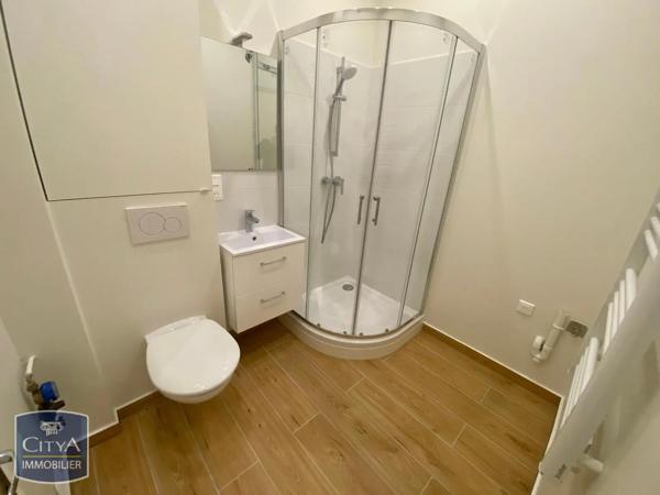 Appartement à louer 1 pièce 36.8m² Toulon (83000)