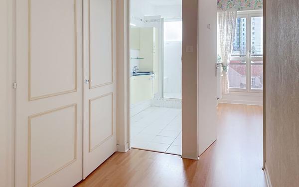 Appartement à vendre    3 pièces • 80,34 m2 La Rochelle