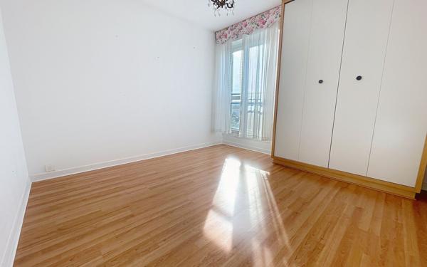 Appartement à vendre    3 pièces • 80,34 m2 La Rochelle