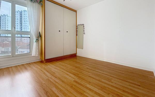 Appartement à vendre    3 pièces • 80,34 m2 La Rochelle