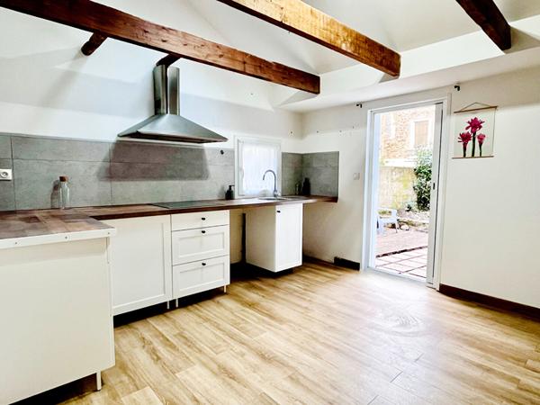 Maison de ville Saint Servan Centre, 3 chambres, jardin.