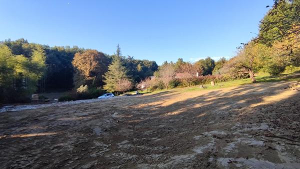 Rare sur le secteur, terrain à bâtir de 3094 m²