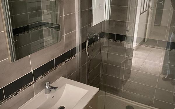 Appartement à louer    4 pièces •  Bessèges