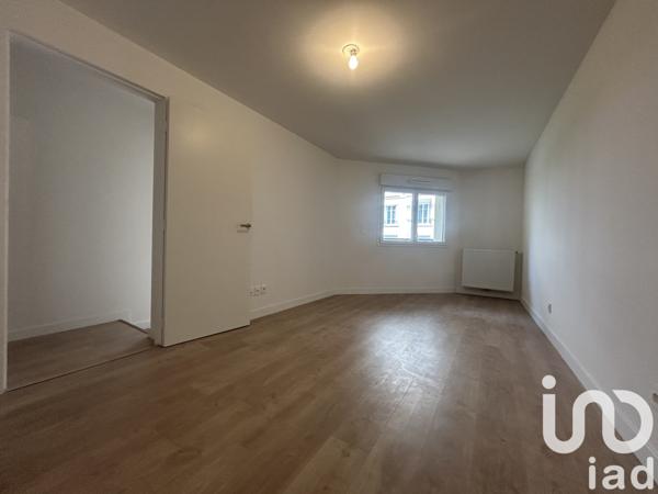 Appartement à vendre 4 pièces 64 m² Courbevoie