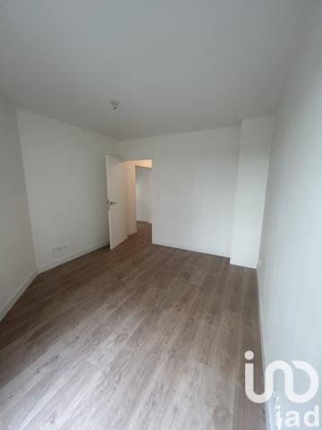Appartement à vendre 4 pièces 64 m² Courbevoie