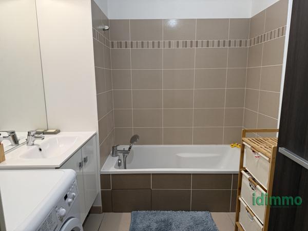 MIONS T4 avec terrasse et Parking Mions (69780)