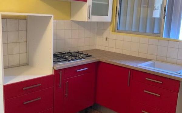 Maison à louer    4 pièces •  Basse-Terre