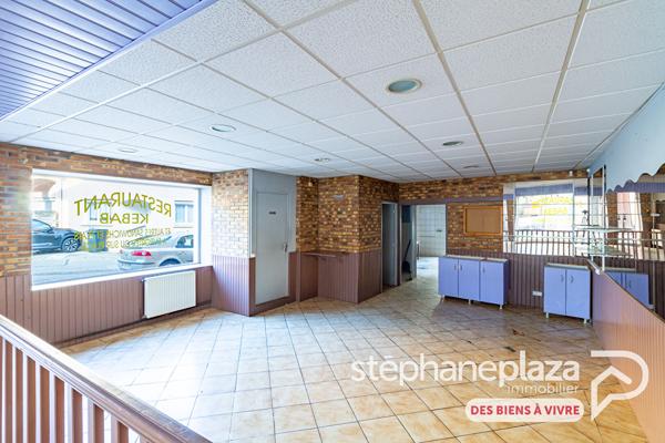 Local commercial 1 pièce 71.23 m2