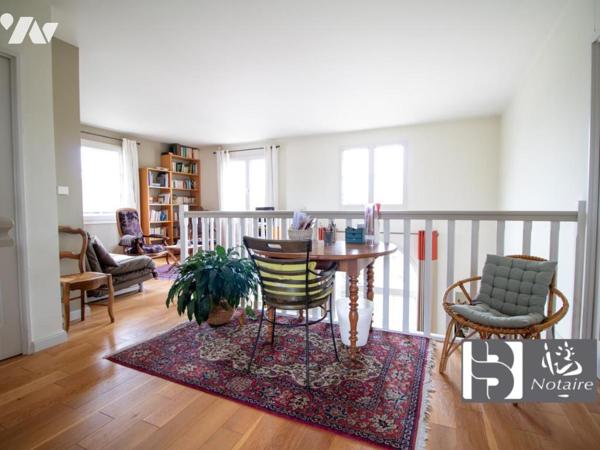 Maison Mitoyenne 1 côté , 187.00 m² avec ponton privatif