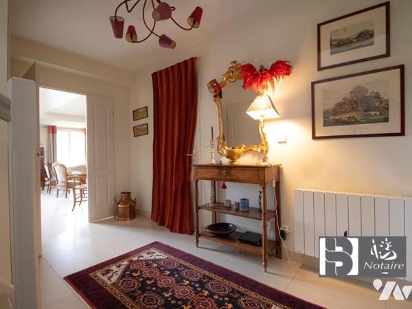 Maison Mitoyenne 1 côté , 187.00 m² avec ponton privatif