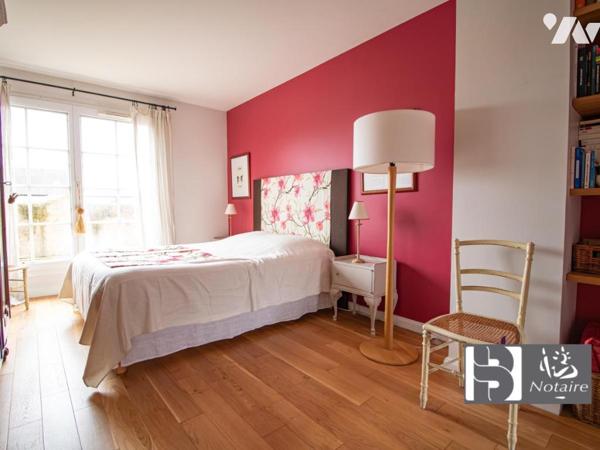 Maison Mitoyenne 1 côté , 187.00 m² avec ponton privatif