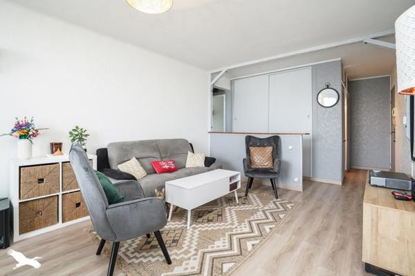 Appartement à vendre |                                       La Riche |                                        4 pièces  |  84 m²