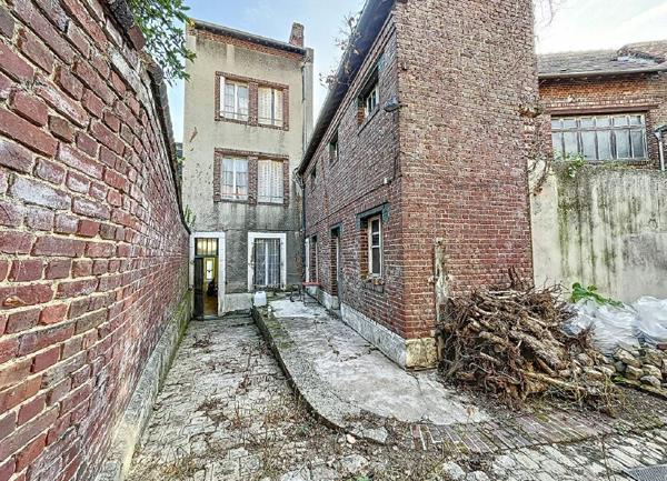 Appartement à vendre    5 pièces • 189 m2 Noyon