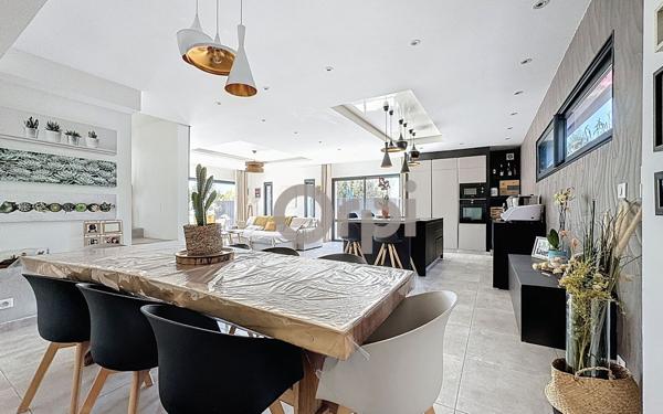 Maison à vendre    5 pièces • 149,91 m2 Fréjus