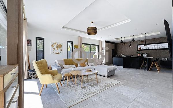 Maison à vendre    5 pièces • 149,91 m2 Fréjus