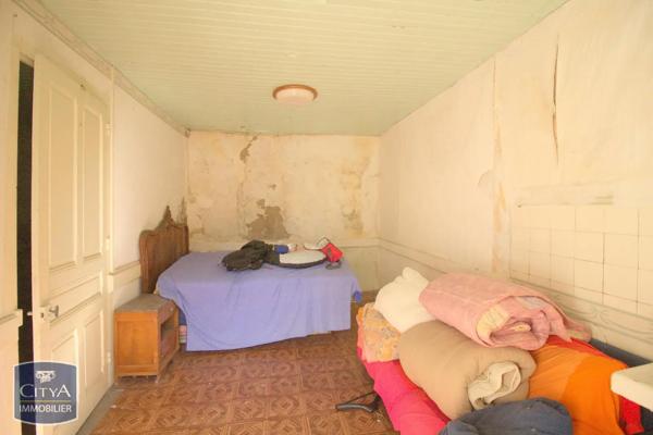 Immeuble à vendre 261m²