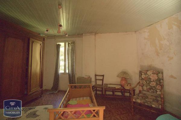 Immeuble à vendre 261m²