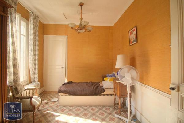 Immeuble à vendre 261m²